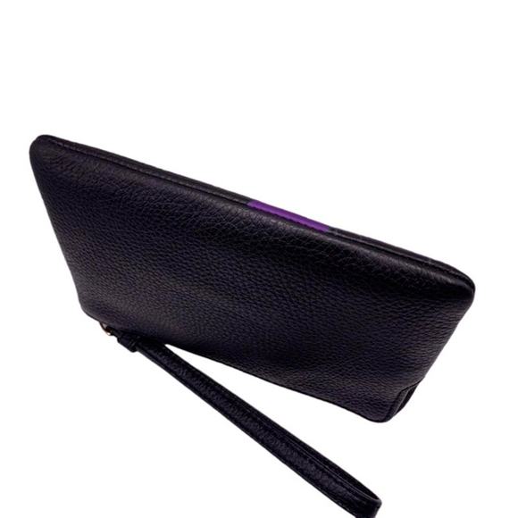 Disney X COACH Corner Zp Wristlet With Evil Queen Motif - Picture 4 of 8